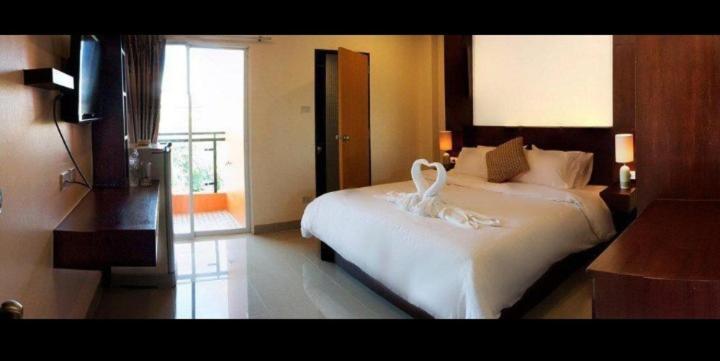 Lucky Inn Residency Pattaya Kamer foto